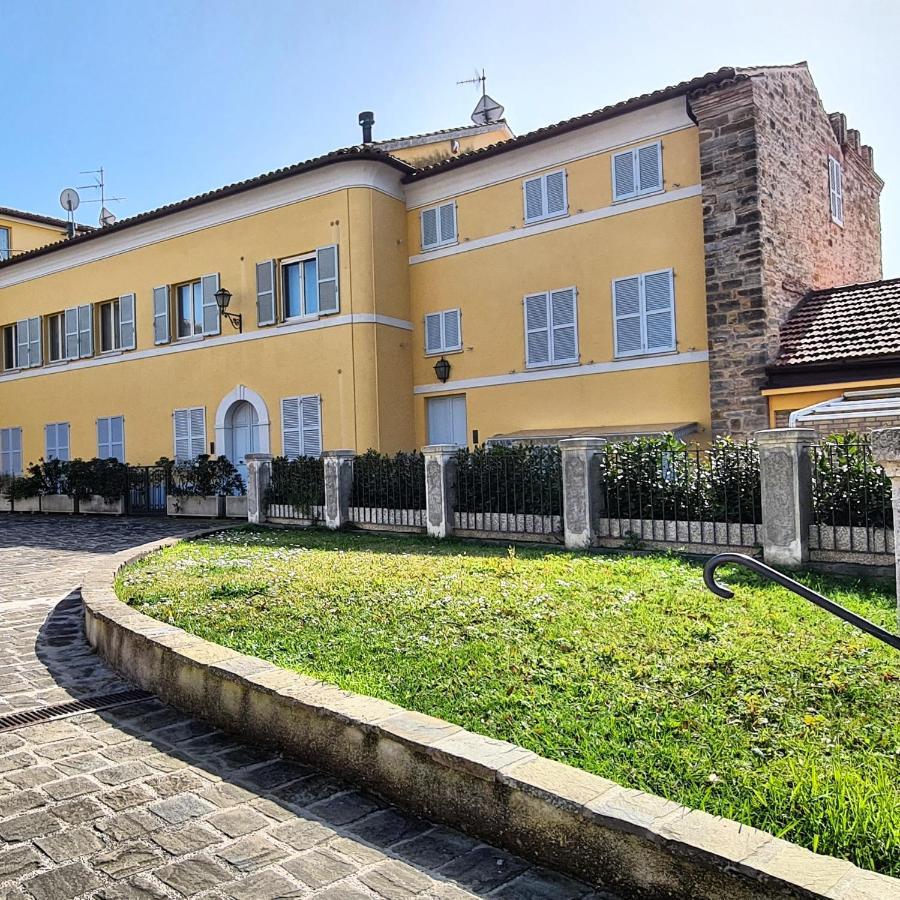 "Nido Del Falco" Palazzo Ricotti カメラーノ エクステリア 写真