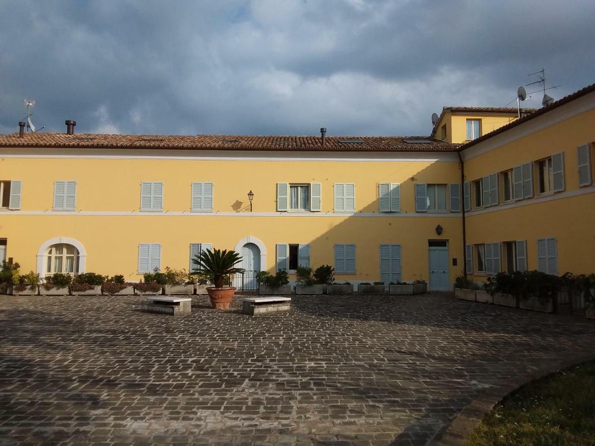 "Nido Del Falco" Palazzo Ricotti カメラーノ エクステリア 写真